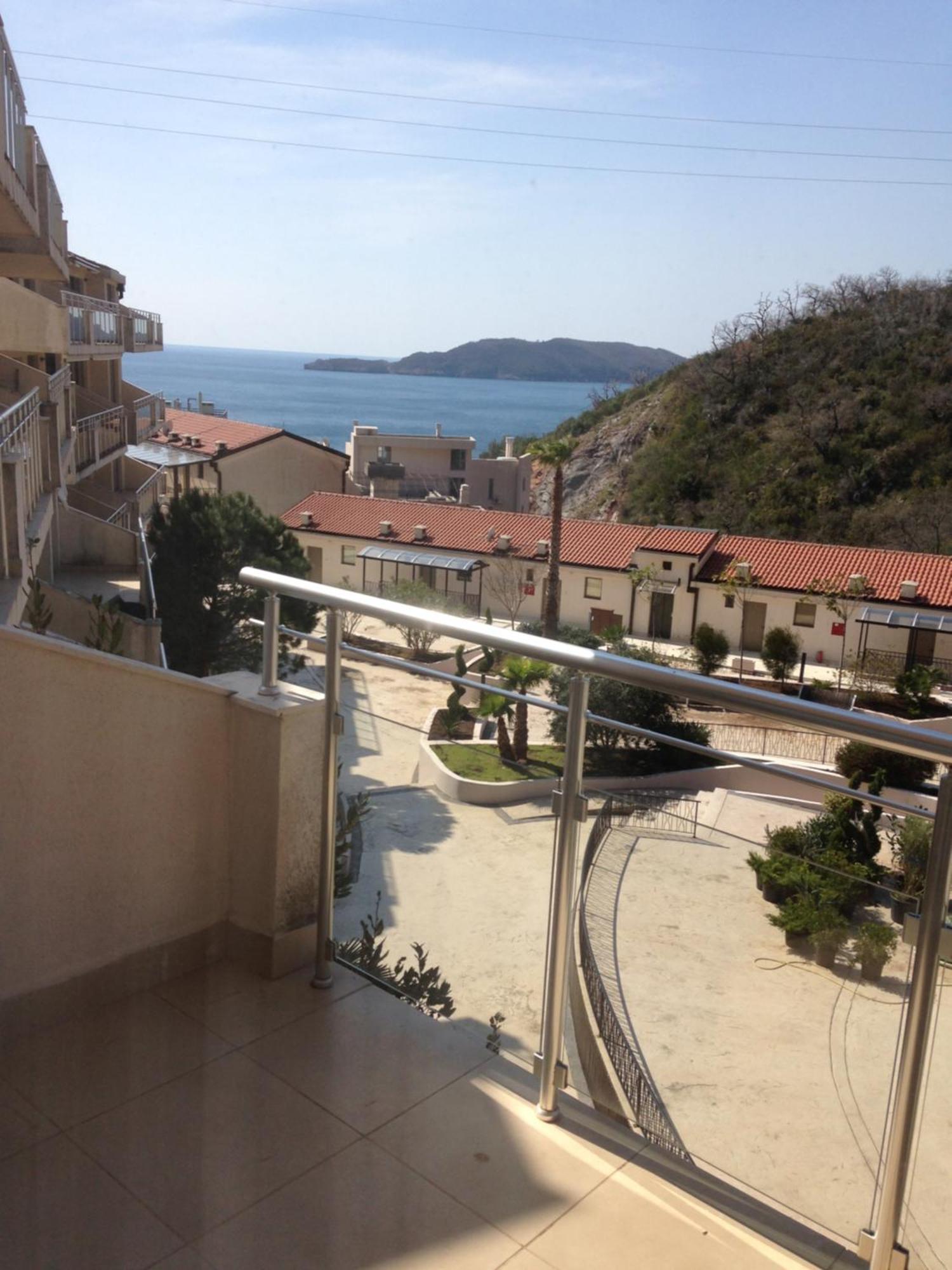 Bh Rialto Appartement Sveti Stefan Buitenkant foto