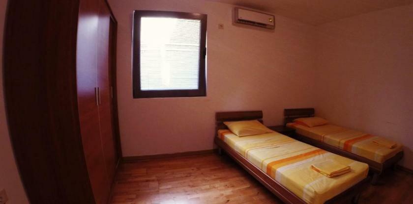 Bh Rialto Appartement Sveti Stefan Buitenkant foto